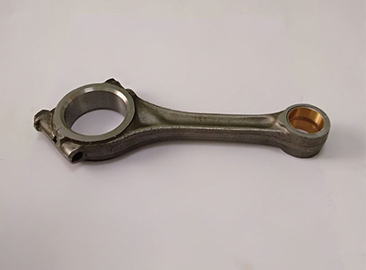 Deutz FL912 engine connecting rod