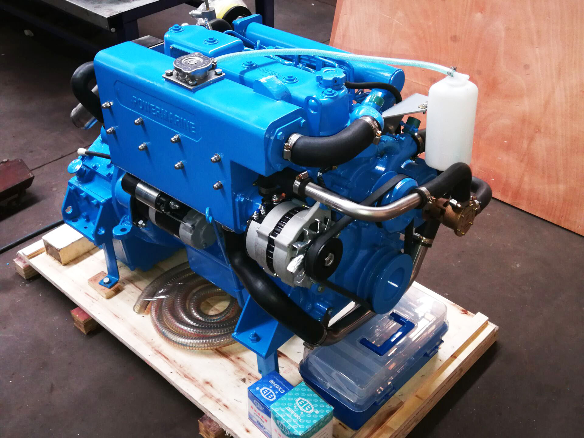 HF485 4 cylinder 46hp inboard marine diesel engine with gearbox