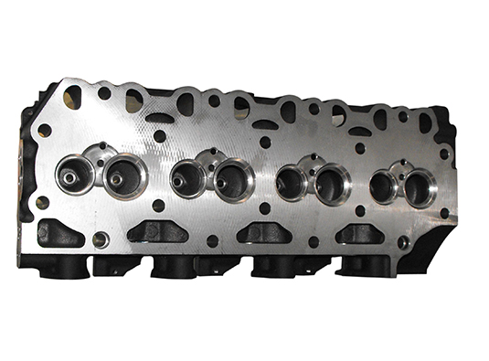 Deutz BF4M1013 30D engine cylinder head