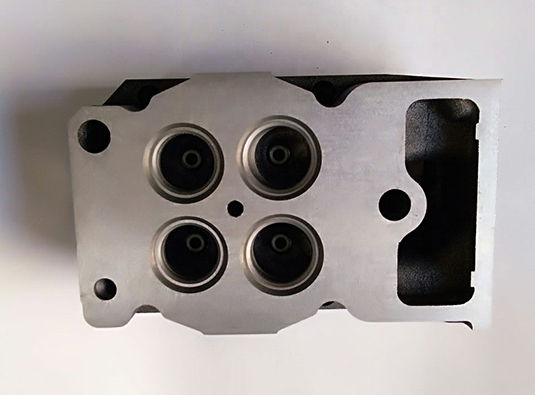 Deutz BF6M1015 engine cylinder head