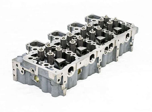 Deutz TCD2013 engine cylinder head